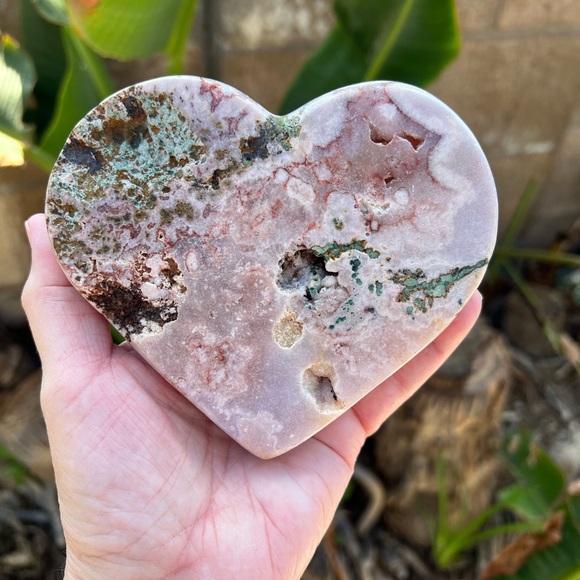 Pink Amethyst Sugar Druzy Heart with a Portal - Picture 11 of 11